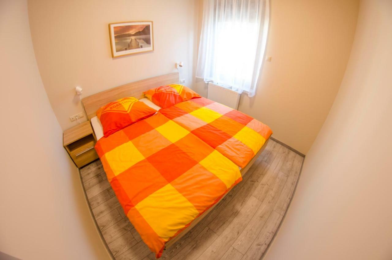 Kolibri Panzio Bed and Breakfast Baja Exteriör bild