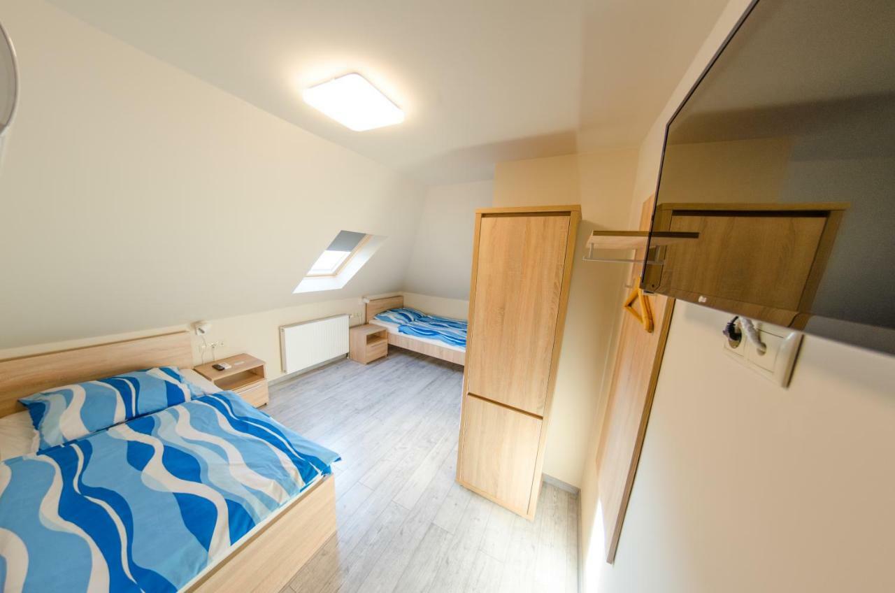 Kolibri Panzio Bed and Breakfast Baja Exteriör bild